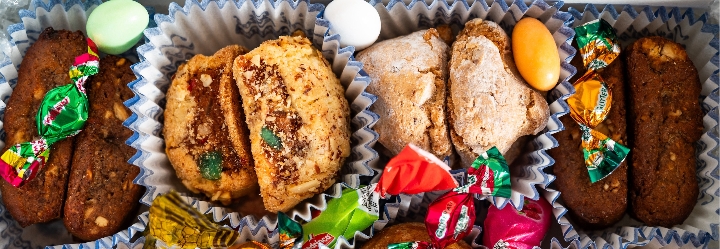 banner image of assorted italian cookies from termini brothers